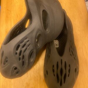 Yeezy Foam Rnnrs Adult